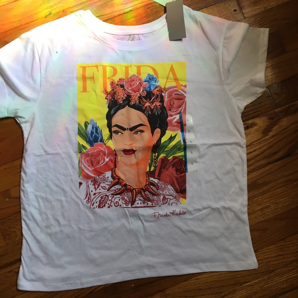 Frida Kahlo; Frida Kahlo art design Top, Size Large